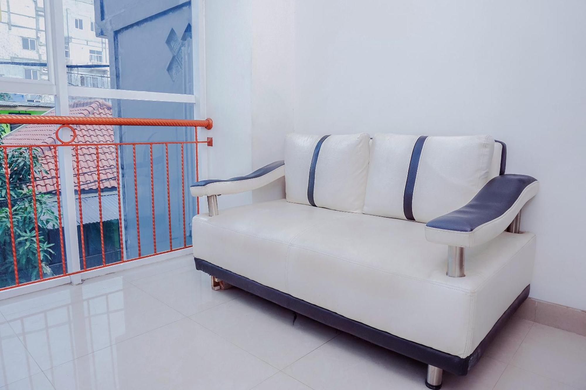 Sarkawi Hotel 2*